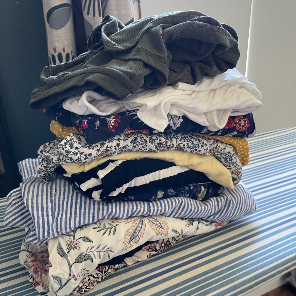 Tank top lot